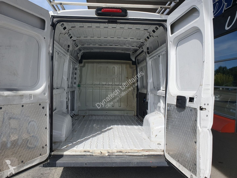 Véhicule utilitaire Fiat DUCATO FG 3.3 MH2 2.3...