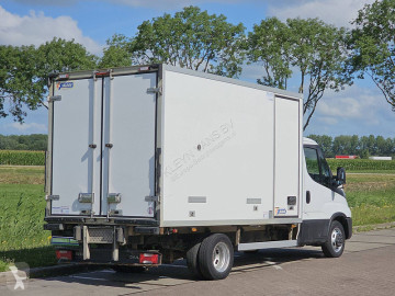 Caja cerrada Iveco