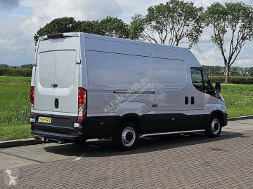 Caja cerrada Iveco