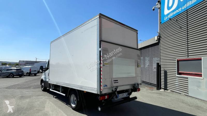 Furgoneta Iveco