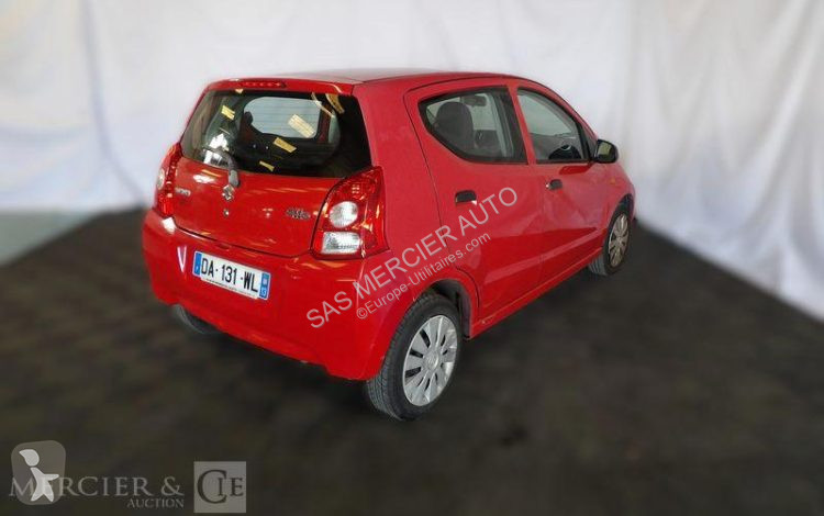 Autoutilitară Suzuki
