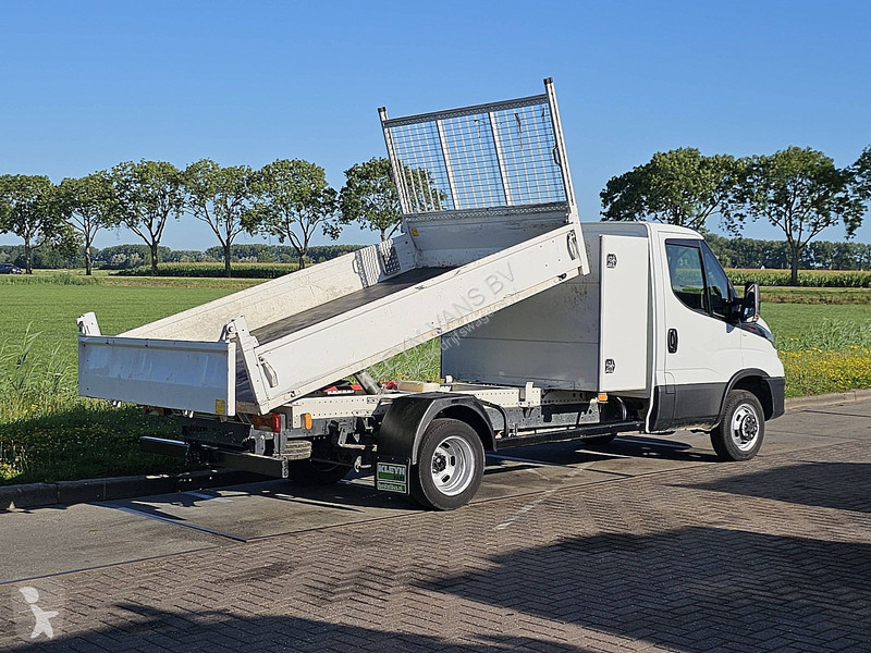 Véhicule utilitaire Iveco 35C16 3.0L Kipper...