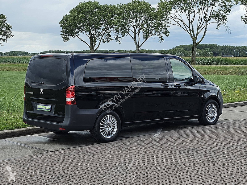 Véhicule utilitaire Mercedes 129 XXL 9P eVito