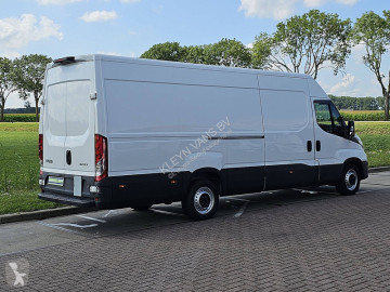 Caja cerrada Iveco
