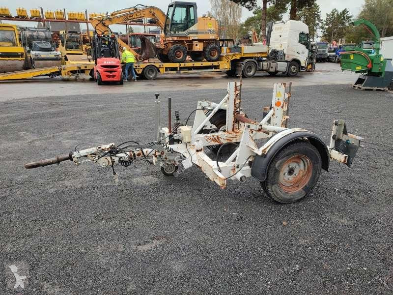 Véhicule utilitaire PORTE TOURET