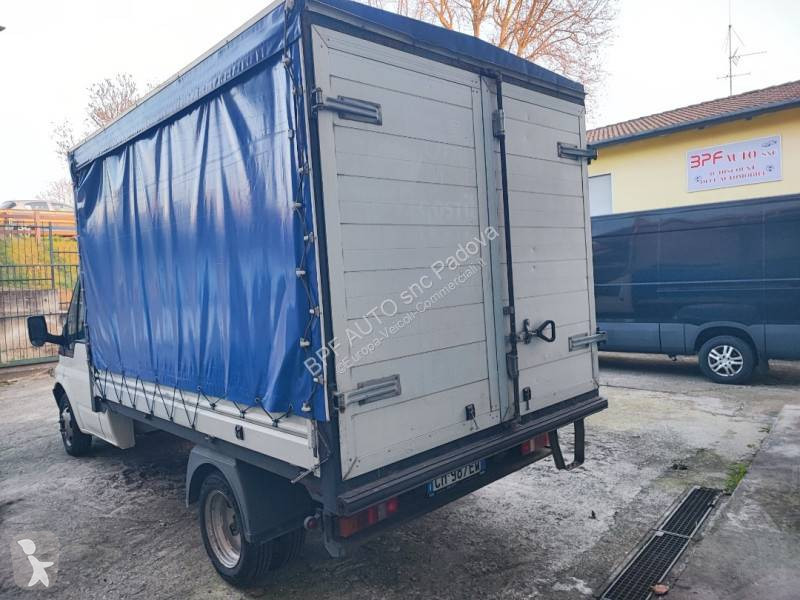 Furgoneta Ford