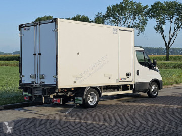 Fourgon utilitaire Iveco