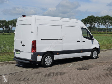 Caja cerrada Mercedes