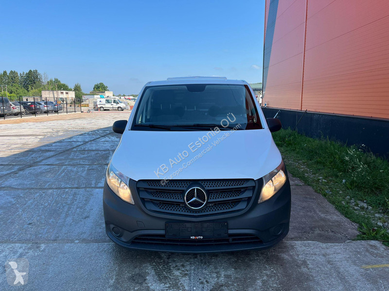 Autoutilitară Mercedes NEOS 100 Vito