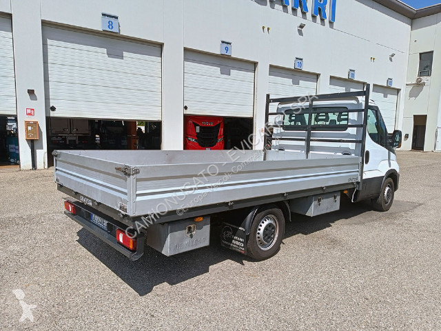 Furgoneta Iveco Daily 35S14