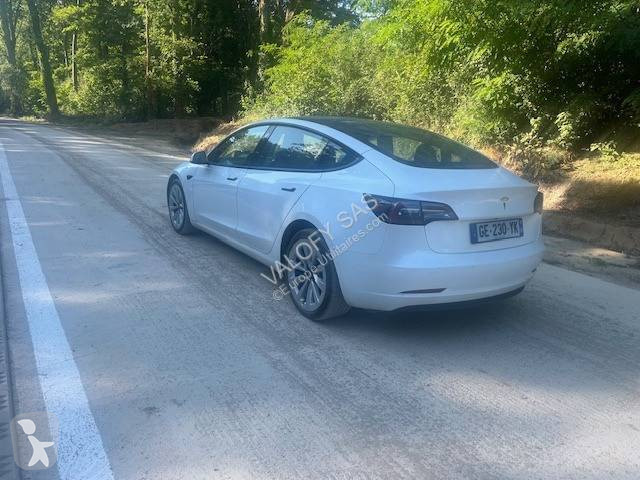 Véhicule utilitaire Tesla