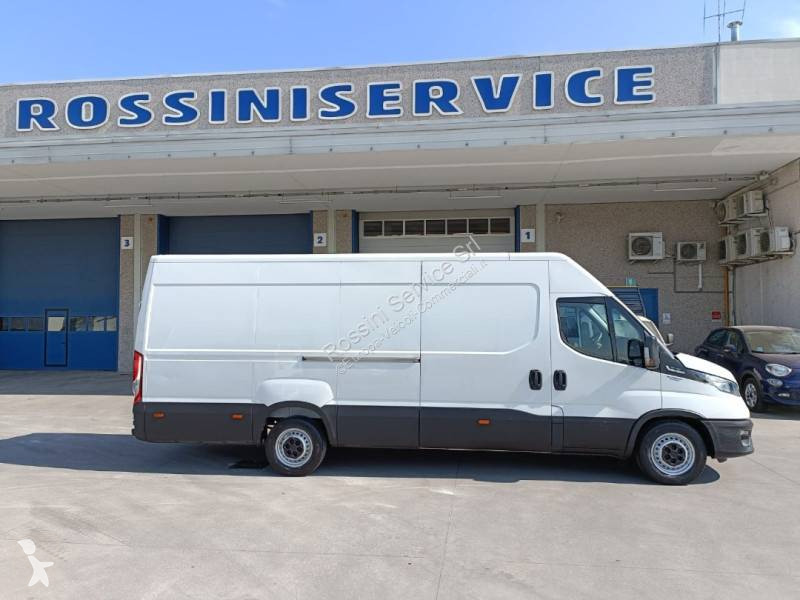 Furgoneta Iveco