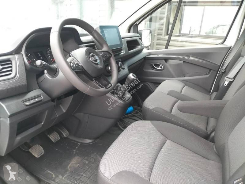 Véhicule utilitaire Nissan