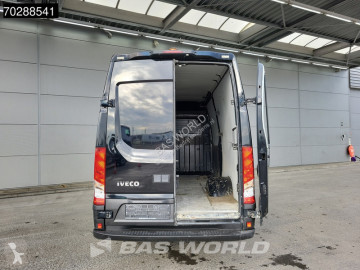 Iveco Daily 35C18 3.0L Automaat Dubbellucht L2H2 Navi Cruise Camera Euro6 L2 12m3 A/C Cruise control