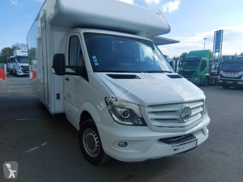Furgoneta Mercedes