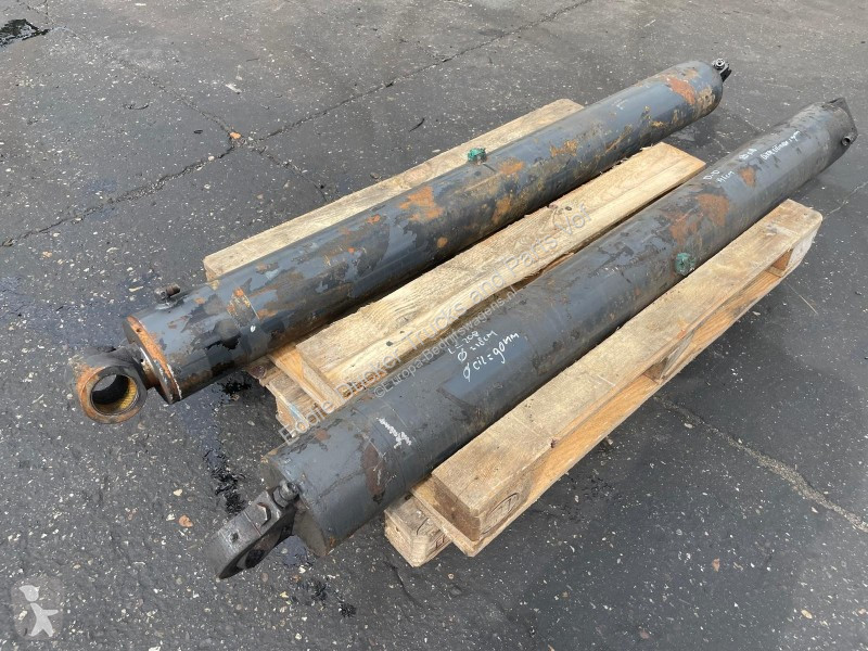 Furgoneta  HYDRAULISCHE CILINDERS