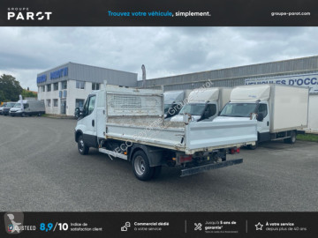 Utilitaire benne Iveco