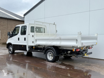 Utilitaire benne Iveco