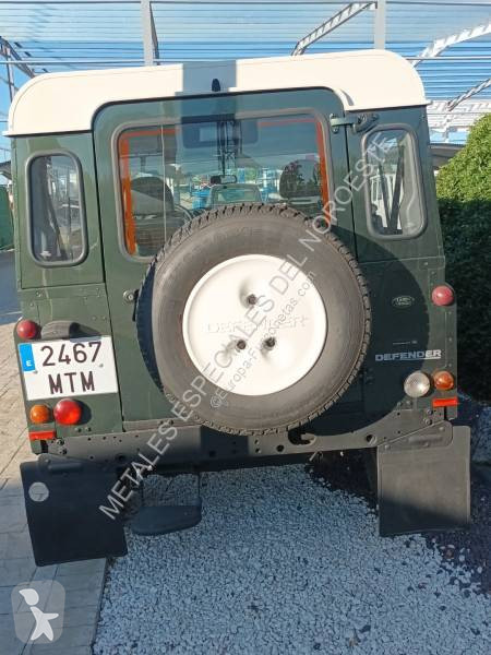 Véhicule utilitaire Land Rover