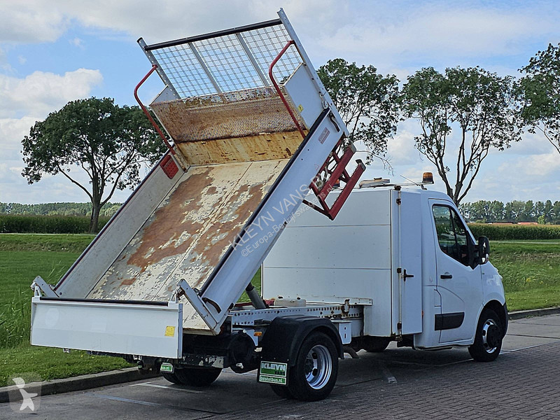 Véhicule utilitaire Renault 2.3 DCI 145 KIPPER