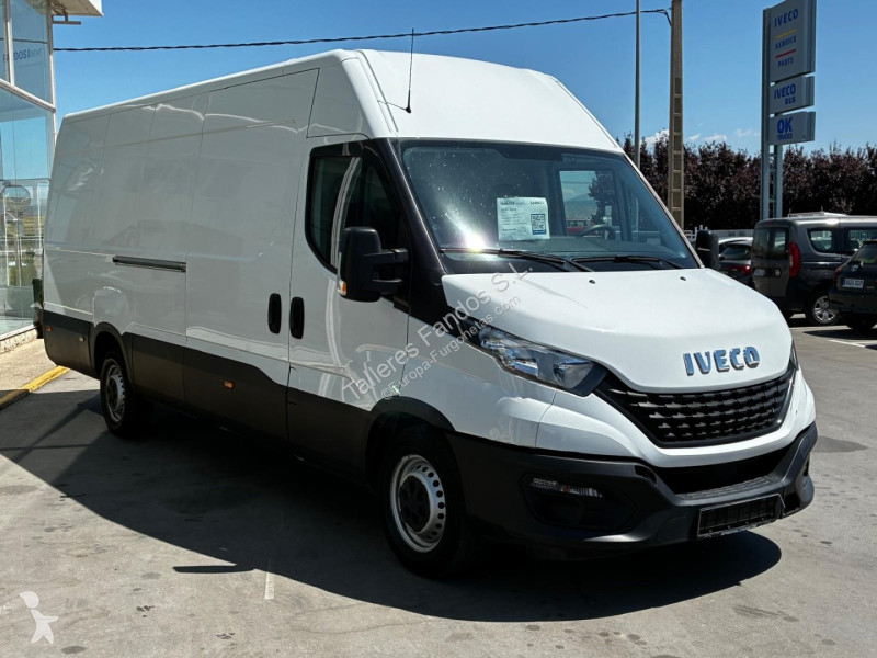 Furgoneta Iveco 35S14 16m3