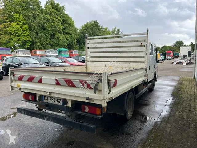 Furgoneta Renault 140 DXi , Crew Cab , 6 Pers....