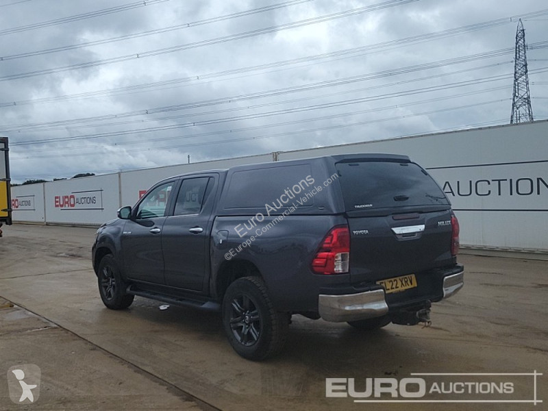 Furgoneta Toyota Hilux