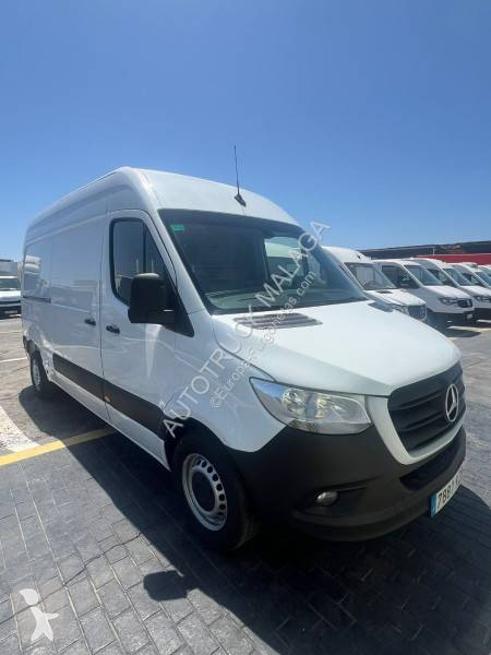 Furgoneta Mercedes