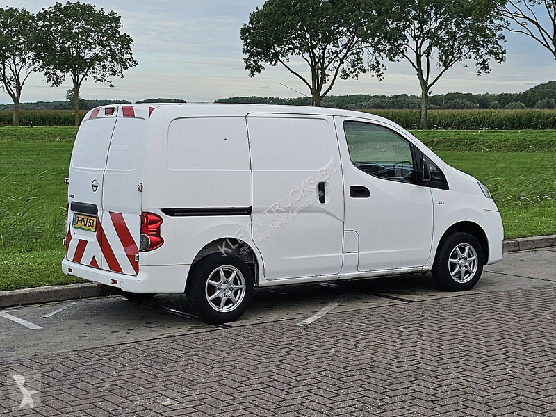 Autoutilitară Nissan 200 Airco 2x Zijdeur NAP nv