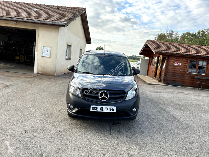 Véhicule utilitaire Mercedes Mixto Extra Long...