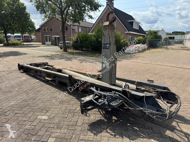 Uitrusting voor vrachtwagens  30 TON 640 CM...