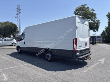 Caja cerrada Iveco