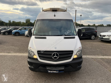 Fourgon utilitaire Mercedes