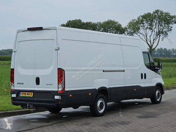 Fourgon utilitaire Iveco
