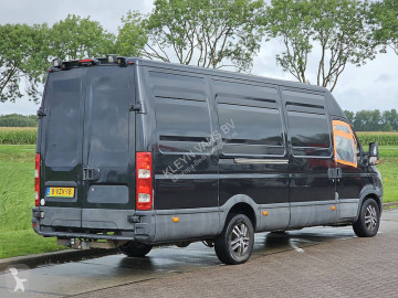 Caja cerrada Iveco