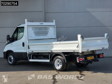 Con volquete Iveco