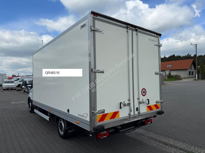 Furgoneta Iveco 35S18 Kontener 4,5m Drzwi Tył Lift