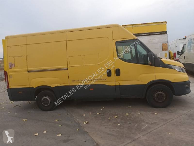 Furgoneta Iveco
