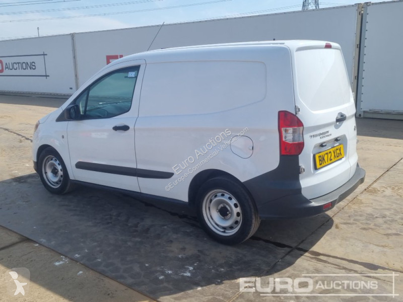 Autoutilitară Ford Courier