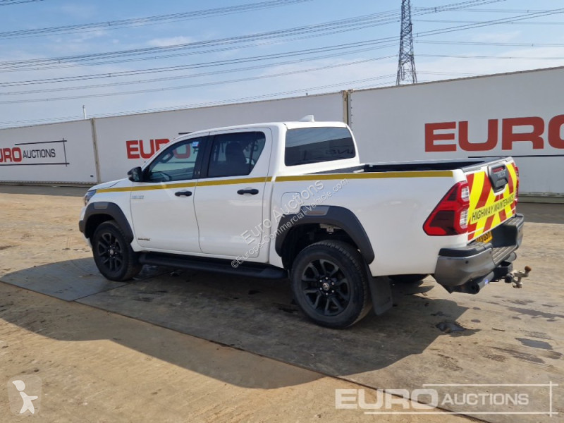 Véhicule utilitaire Toyota Hilux