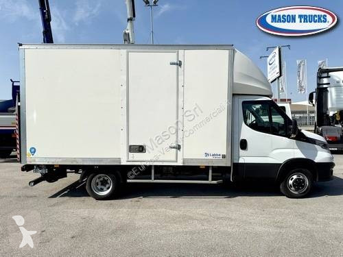 Furgoneta Iveco
