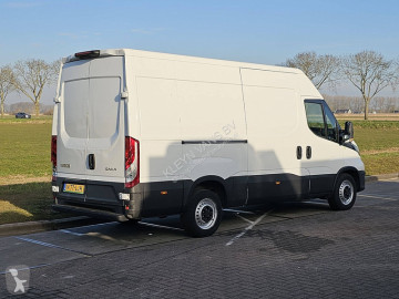 Caja cerrada Iveco