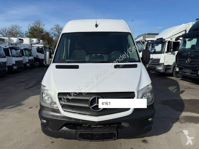Véhicule utilitaire Mercedes 314 CDI...