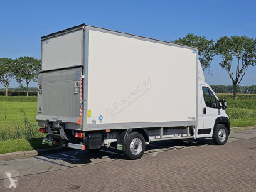Caja cerrada Fiat