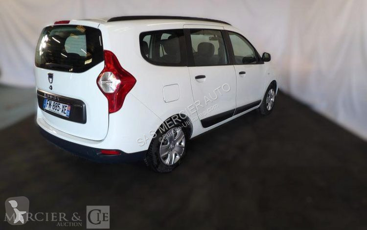 Véhicule utilitaire Dacia