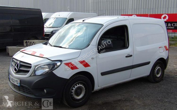 Véhicule utilitaire Mercedes