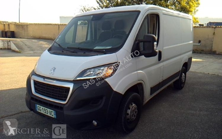 Véhicule utilitaire Peugeot
