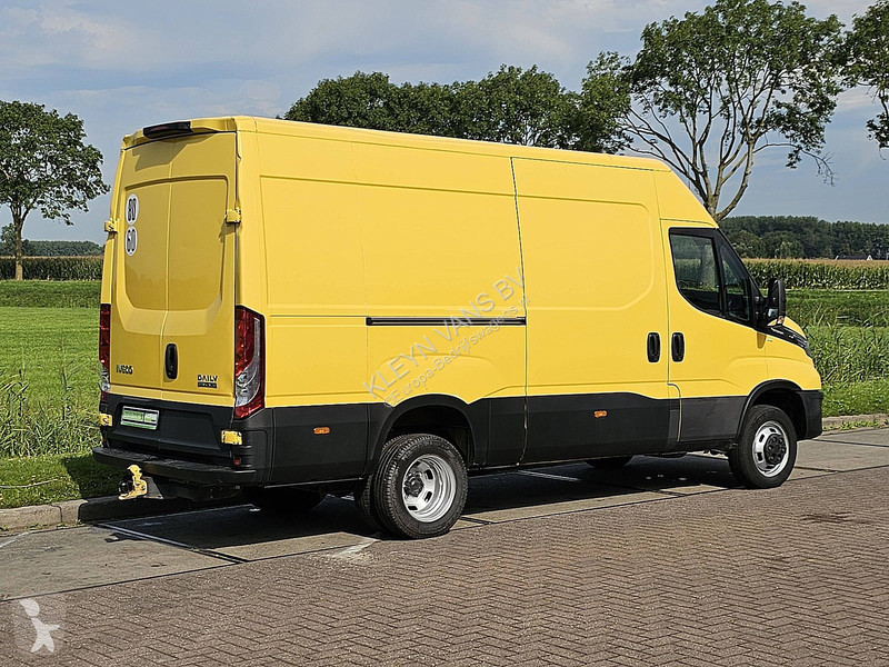 Veicolo commerciale Iveco 50C18 3.0L AUT. L2H2