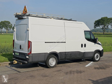 Caja cerrada Iveco