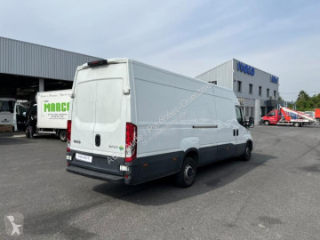 Fourgon utilitaire Iveco